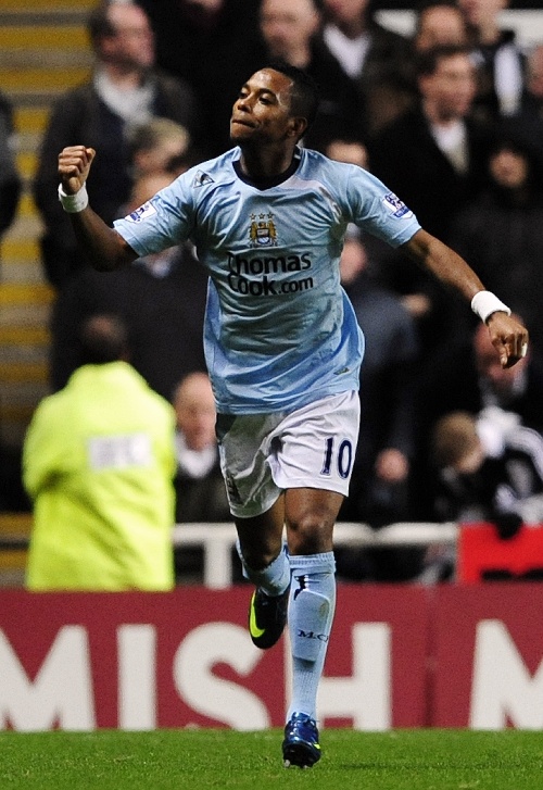 队报：姆巴佩未回马德里复查伤情，直接前往迪拜休整（队报：姆巴佩未赴马德里复检伤势，直接飞往迪拜休养）