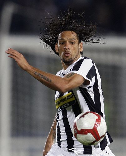 意媒：尤文加入弗罗霍尔特争夺战，与波尔图的良好关系是优势（意媒：尤文竞逐弗罗霍尔特，和波尔图的友好关系成优势）