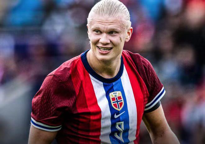 利物浦应对萨拉赫危机：与莱比锡就天才边锋迪奥曼德展开深入转会谈判（为解萨拉赫难题，利物浦与莱比锡加速就新星边锋迪奥曼德的转会洽谈）