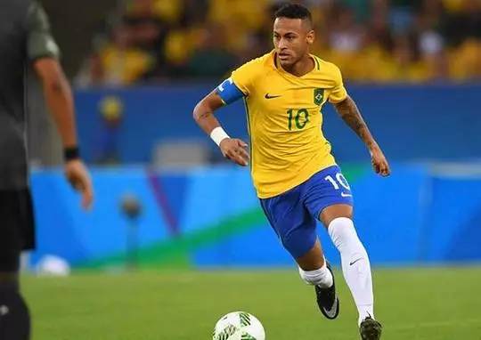 费利佩：这个赛季很遗憾在关键时候犯了错误，要好好总结（费利佩：关键时刻失误成憾，赛季需认真复盘）