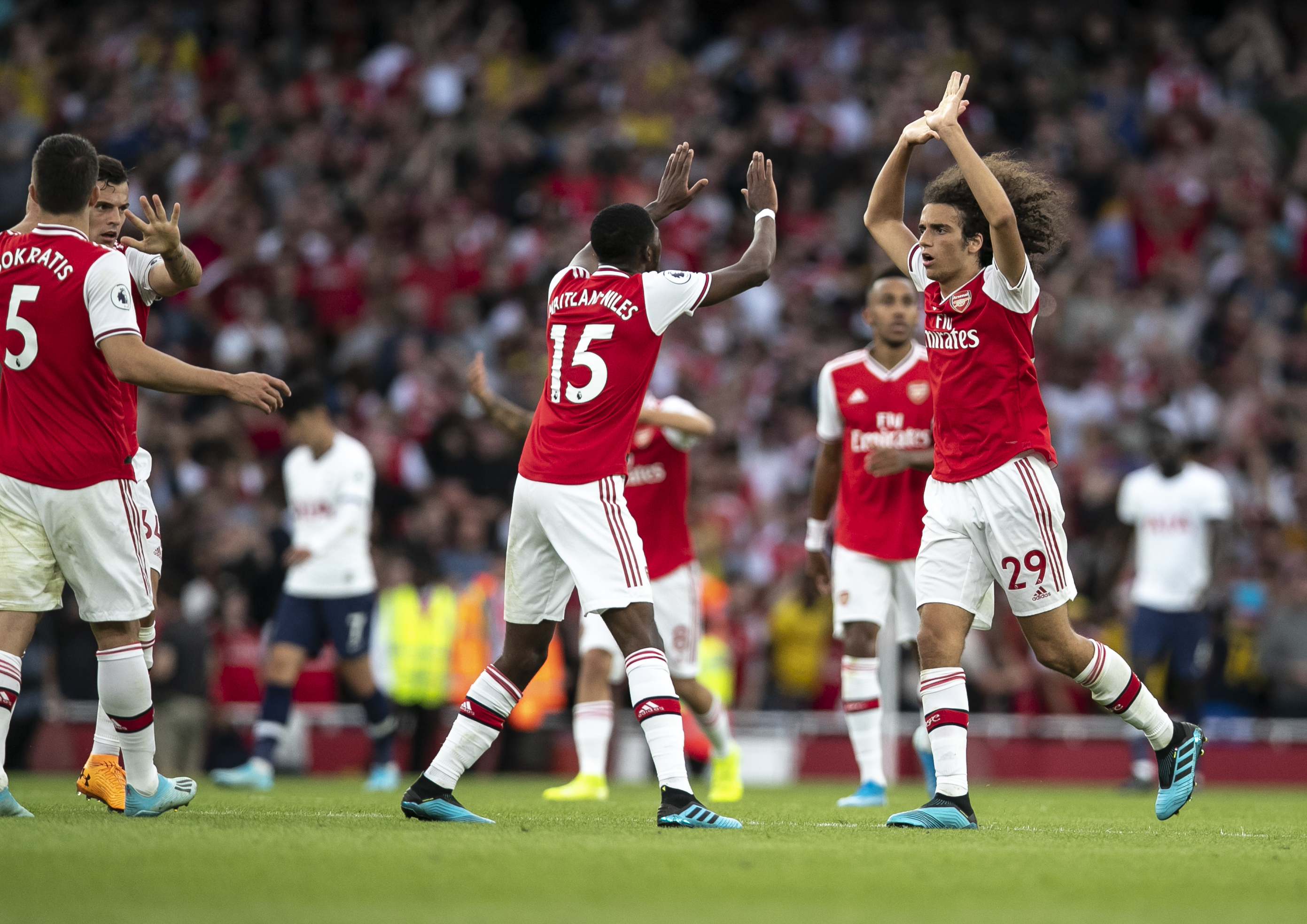 马塞洛谈阿隆索：执教皇马压力是巨大的，输一场就有人“砍你头”（马塞洛评阿隆索：执教皇马压力山大，输一场就有人喊你下课）