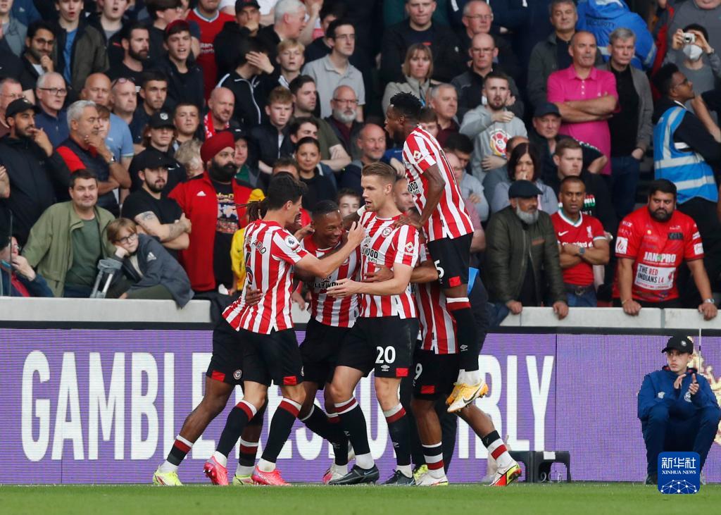 他是901阵型中锋最佳人选，却认为1队友历史最佳，到底有何魔力？（被誉为901阵型最佳中锋，他却力挺这位队友为历史第一，究竟有何魅力？）