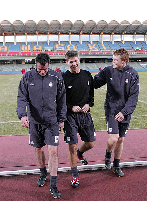 爱德华兹半场15分3助攻，森林狼命中9记三分仍落后10分（爱德华兹半场15+3，森林狼投进9记三分仍以10分落后）