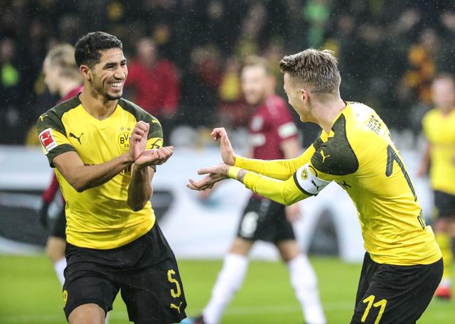 记者：曼联一月不打算买中场，已为明夏锁定多名引援目标（记者：曼联今冬无意引进中场，已圈定多名明夏引援人选）