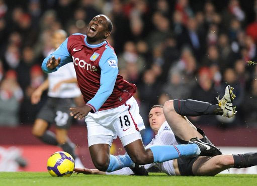 凯尔谈阿德耶米、施洛特贝克续约：我并不是解约条款的拥护者（凯尔评阿德耶米、施洛特贝克续约：我不赞成设立解约条款）