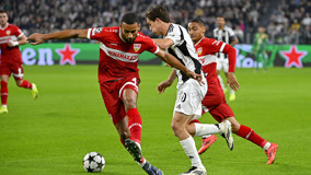 全队为他让出最佳出手机会（全员为他腾出最优出手空间）