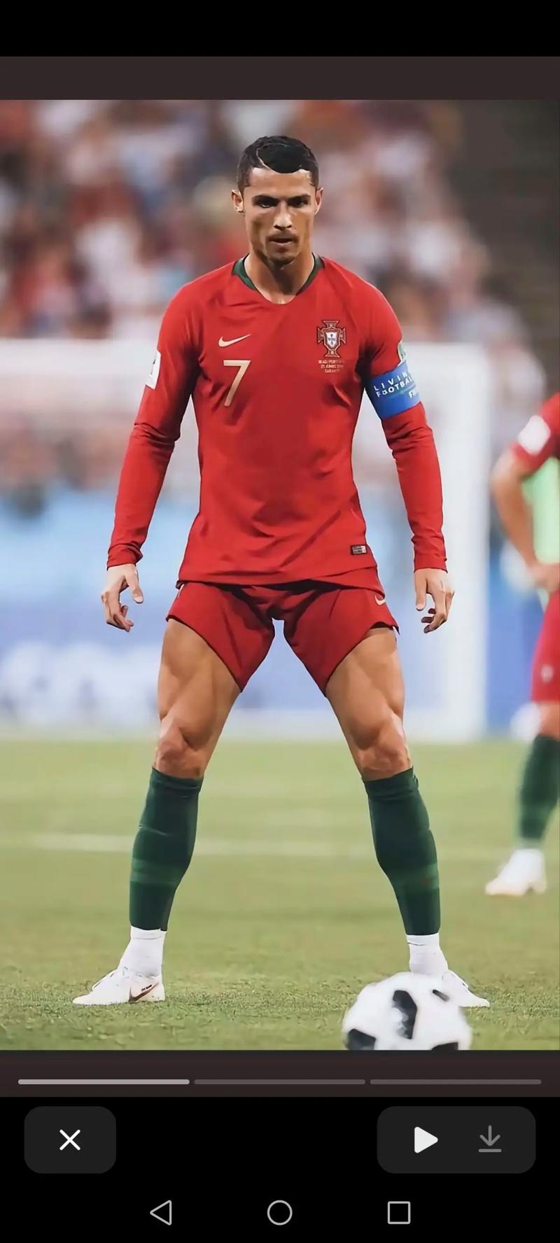 记者：国安厨师将退休，俱乐部将为其举办特殊的“退役”仪式（据记者报道，国安队大厨将退休，俱乐部将为其举行特别的“退役”仪式）