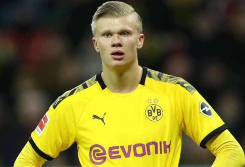 内蒙古多地滑雪场“开板”迎客，冬季旅游迅速升温（内蒙古多地滑雪场陆续开放迎客，冬季旅游热度攀升）