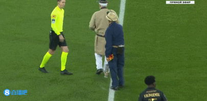 西媒：巴萨向欧足联提交报告，控诉法兰克福球迷破坏球场设施